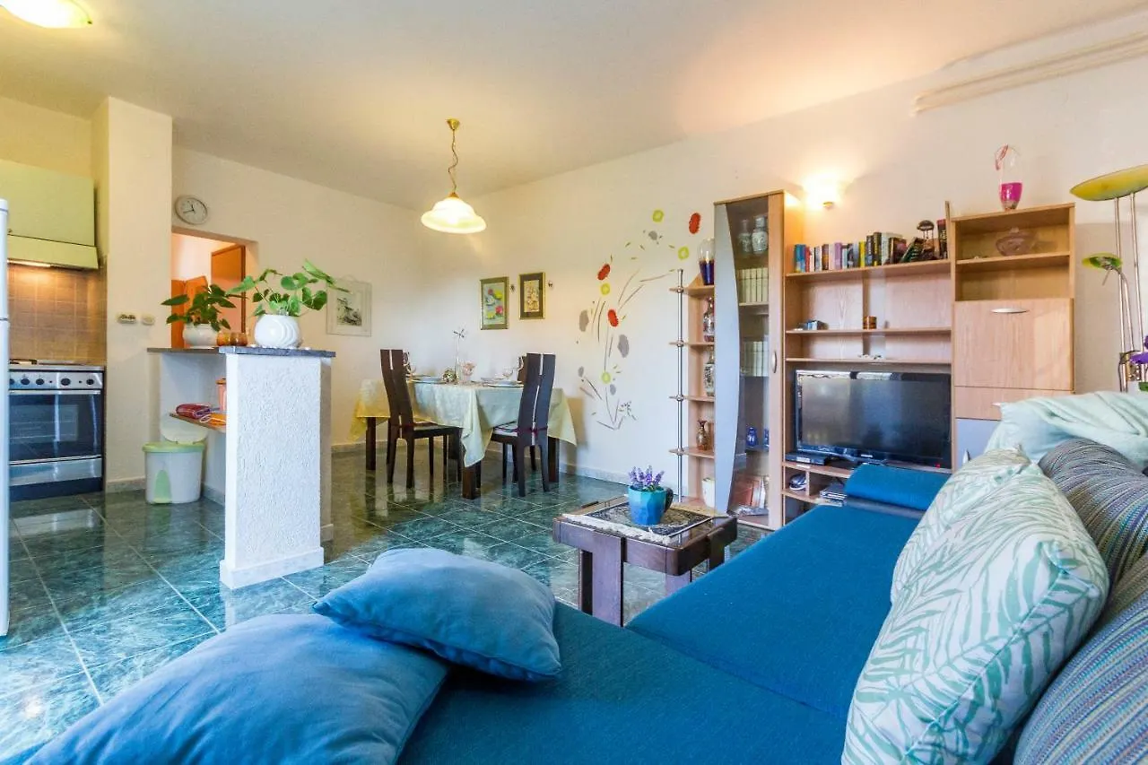 Apartment Lori Fazana