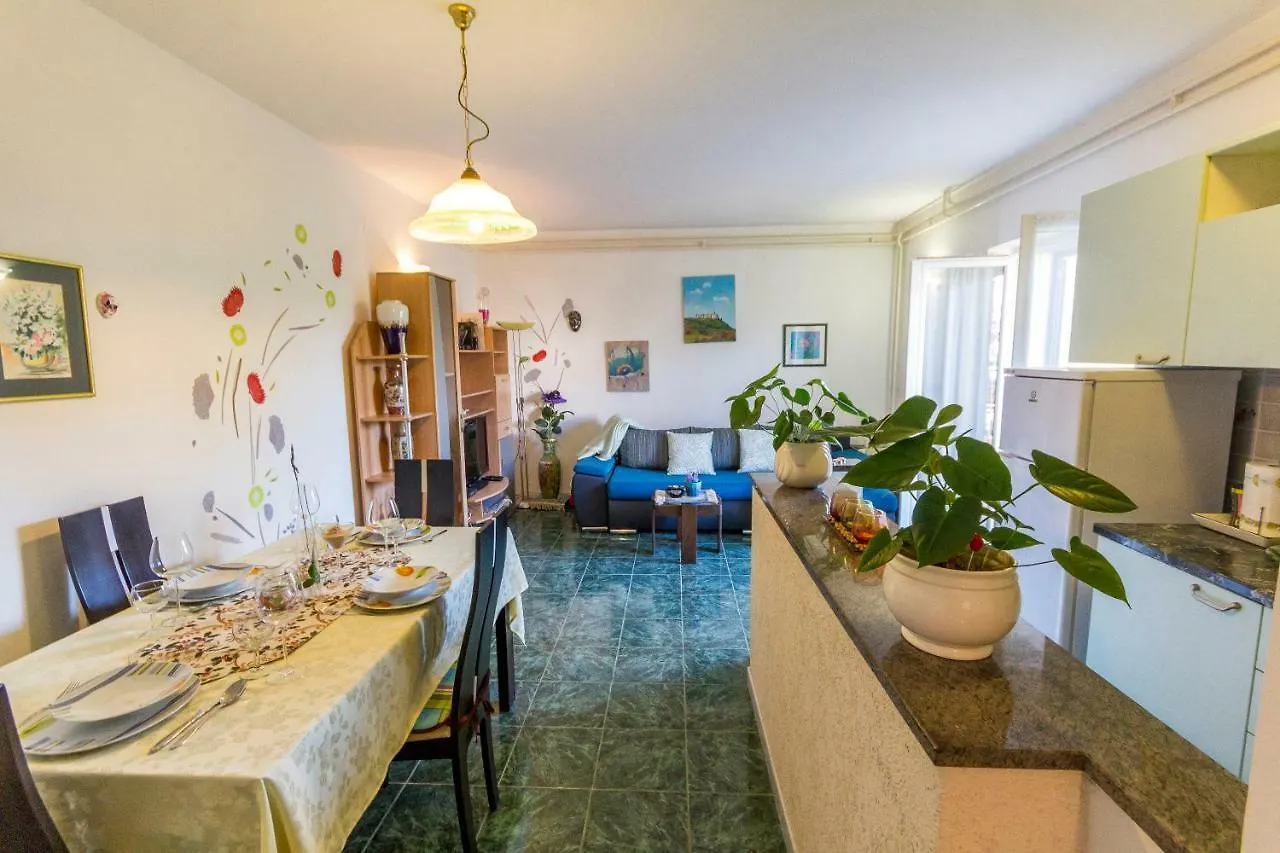 Apartment Lori Fazana