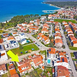 Apartments Drago 589 Fažana