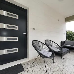 Apartment And Room Mare Apartman Zadar